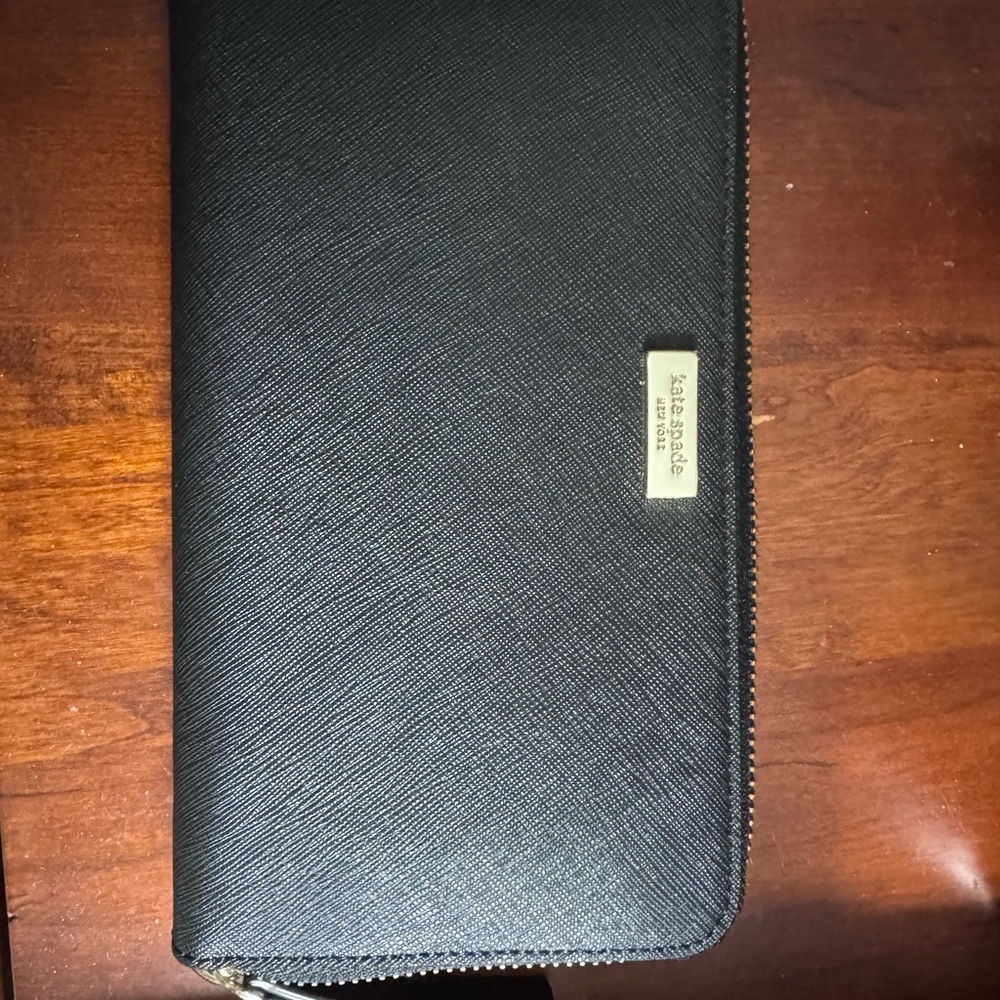 Kate Spade Women’s Wallet